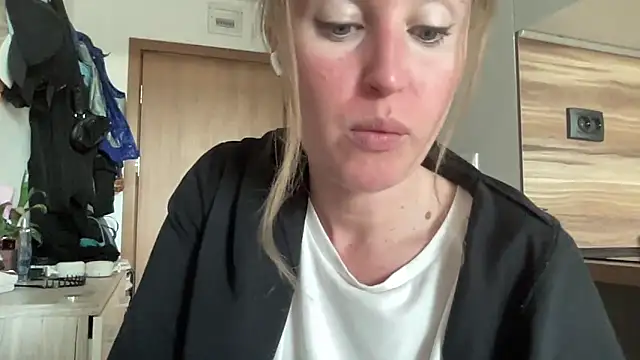 Ameli8 online show from November 12, 2025, 11:54 am