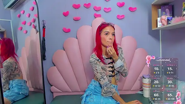 luci miller online show from November 19, 2025, 12:43 am