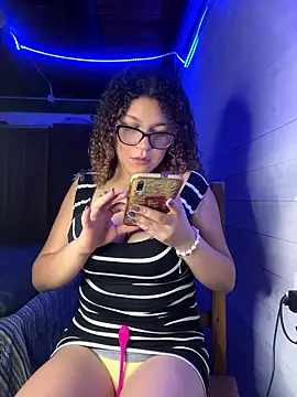 Lolavenezia online show from January 14, 2026, 8:58 pm