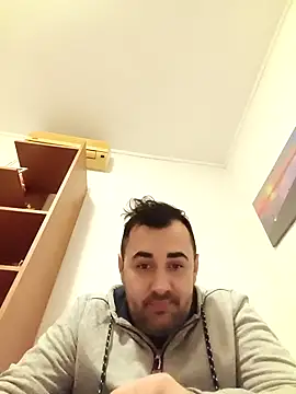 Marco9321 online show from December 19, 2025, 8:38 pm