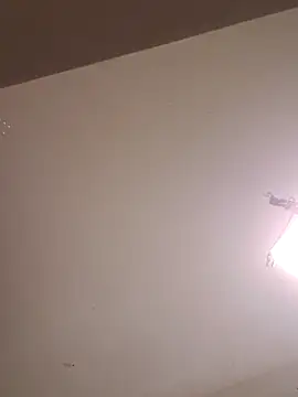 Snapshot of loco4217 chatting on November 7, 2025, 9:31 am loco4217 online show from November 7, 2025, 9:31 am