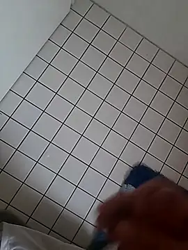 Snapshot of loco4217 chatting on December 16, 2025, 7:57 am loco4217 online show from December 16, 2025, 7:57 am