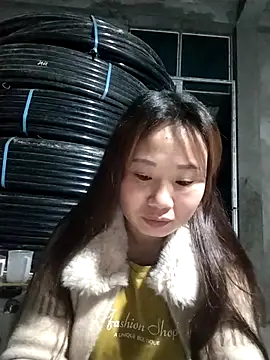 Snapshot of MINSSA502 chatting on November 18, 2025, 8:57 pm MINSSA502 online show from November 18, 2025, 8:57 pm