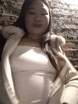 Snapshot of MINSSA502 chatting on December 21, 2025, 11:17 am MINSSA502 online show from December 21, 2025, 11:17 am