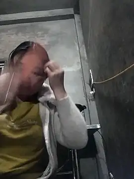 Snapshot of MINSSA502 chatting on February 5, 2026, 10:14 pm MINSSA502 online show from February 5, 2026, 10:14 pm