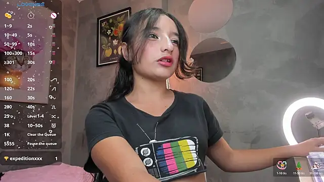 Snapshot of Chobbyjonexs chatting on December 16, 2025, 3:44 am Chobbyjonexs online show from December 16, 2025, 3:44 am