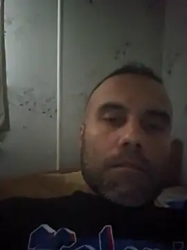 Snapshot of Kreol69 chatting on November 5, 2025, 3:23 pm Kreol69 online show from November 5, 2025, 3:23 pm