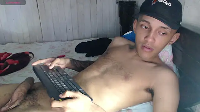 Snapshot of thebesthot chatting on December 20, 2025, 2:40 am thebesthot online show from December 20, 2025, 2:40 am