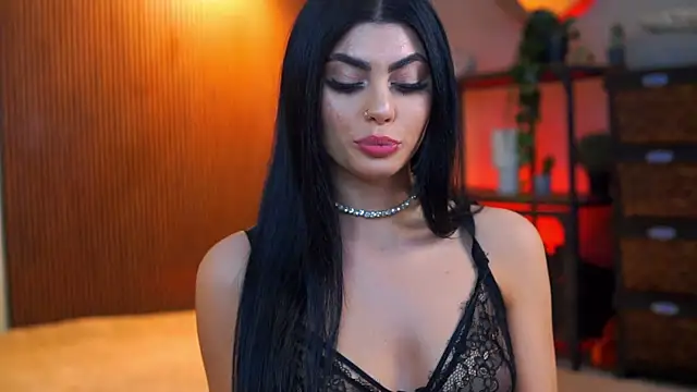 Snapshot of RavennaDArcy chatting on December 2, 2025, 7:09 pm RavennaDArcy online show from December 2, 2025, 7:09 pm