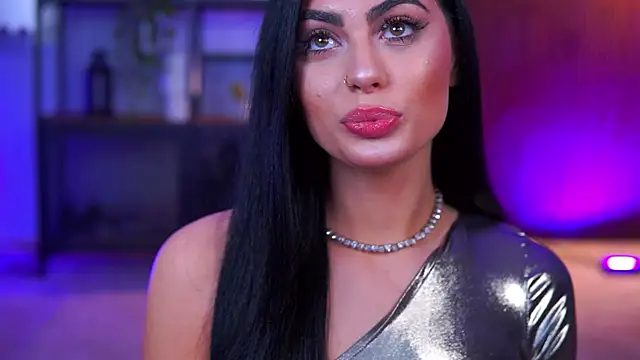 Snapshot of RavennaDArcy chatting on January 11, 2026, 7:19 pm RavennaDArcy online show from January 11, 2026, 7:19 pm