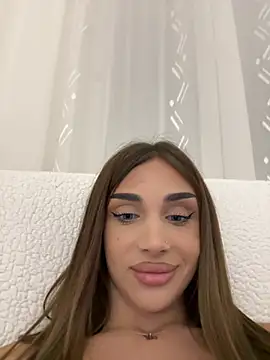 Snapshot of IvyNox chatting on July 18, 2026, 8:12 pm IvyNox online show from July 18, 2026, 8:12 pm