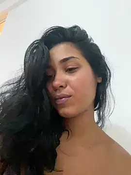 Chiara Altieri online show from April 9, 2026, 2:44 am