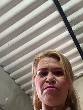 Snapshot of dirty_mother3 chatting on December 16, 2025, 3:17 pm dirty mother3 online show from December 16, 2025, 3:17 pm