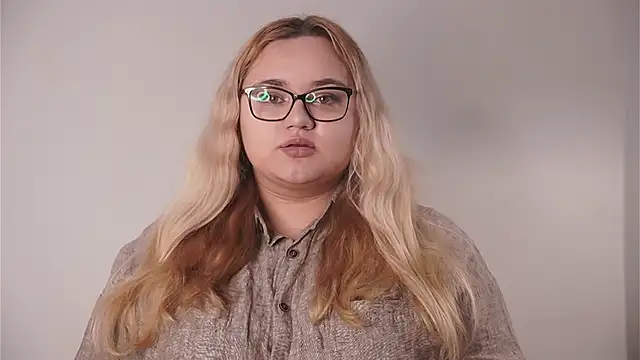 Snapshot of JoliePimpare chatting on November 8, 2025, 9:20 am JoliePimpare online show from November 8, 2025, 9:20 am