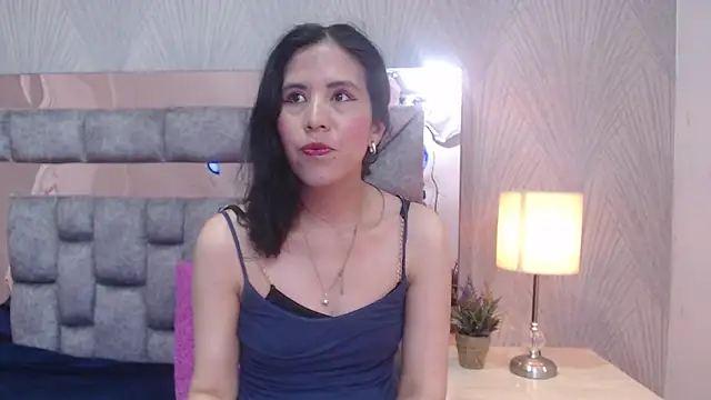 Snapshot of GiselaZivic chatting on December 4, 2025, 3:43 pm GiselaZivic online show from December 4, 2025, 3:43 pm