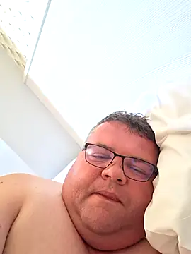 Snapshot of Grase44 chatting on July 2, 2026, 11:05 am Grase44 online show from July 2, 2026, 11:05 am