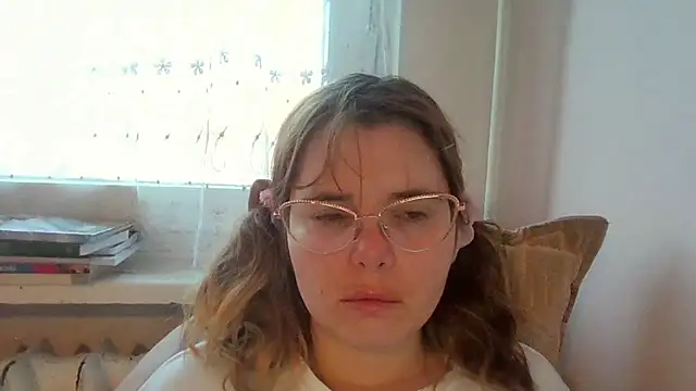 Snapshot of HornyElena chatting on December 14, 2025, 2:22 pm HornyElena online show from December 14, 2025, 2:22 pm