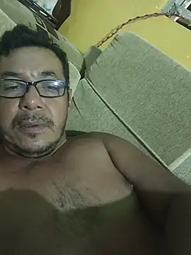 Snapshot of bruno_324278 chatting on June 1, 2026, 3:30 am bruno 324278 online show from June 1, 2026, 3:30 am