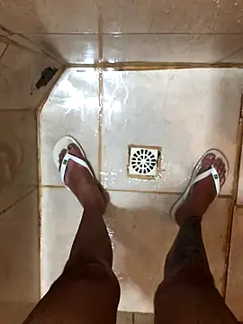 Snapshot of Luan1267 chatting on November 14, 2025, 5:11 pm Luan1267 online show from November 14, 2025, 5:11 pm