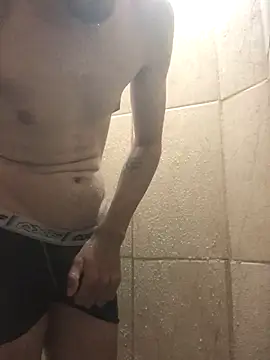 Snapshot of Luan1267 chatting on November 21, 2025, 1:43 pm Luan1267 online show from November 21, 2025, 1:43 pm