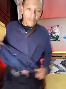 Snapshot of maijack25 chatting on November 18, 2025, 2:28 am maijack25 online show from November 18, 2025, 2:28 am