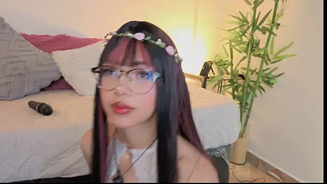  ViolletteNoir  online show from March 7, 2026, 8:17 pm