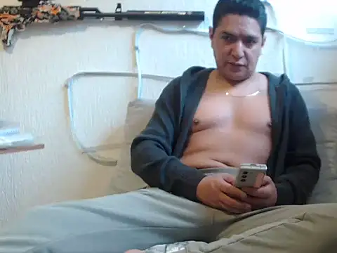 yayo 33 online show from December 15, 2025, 8:13 pm