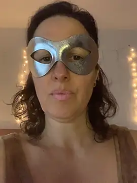 massagistahotbrunette online show from March 8, 2026, 6:12 pm