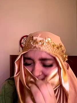 candicewest  online show from November 27, 2025, 1:46 pm