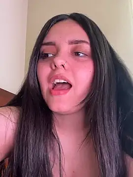 candicewest  online show from March 6, 2026, 4:25 pm