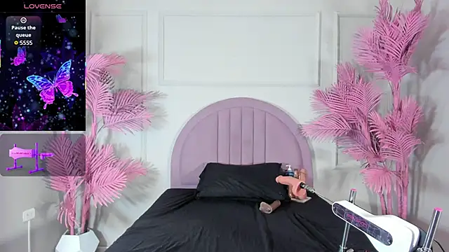 Tamaramilleer online show from February 8, 2026, 3:54 am