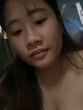 Lucia-a online show from November 20, 2025, 9:42 am