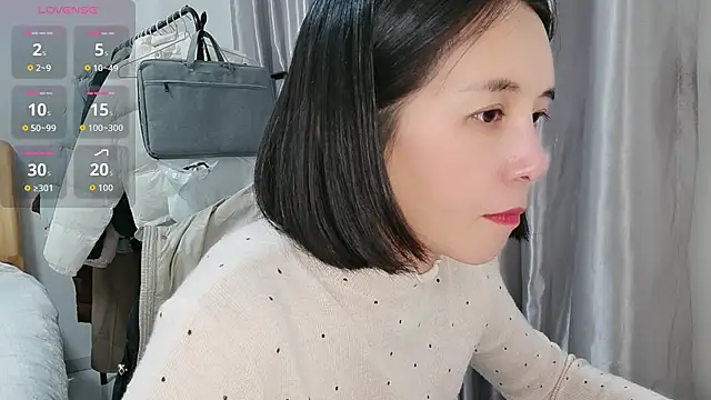 Snapshot of Wanwan61 chatting on November 22, 2025, 1:21 pm Wanwan61 online show from November 22, 2025, 1:21 pm