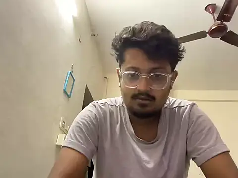Snapshot of Your_yash2 chatting on July 4, 2026, 6:03 pm Your yash2 online show from July 4, 2026, 6:03 pm
