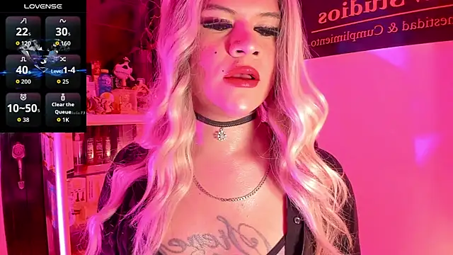Snapshot of mistressparty chatting on April 26, 2026, 1:25 am mistressparty online show from April 26, 2026, 1:25 am