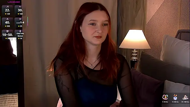 Ellllie online show from December 14, 2025, 7:03 am