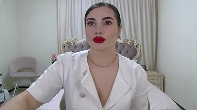 AdrianaTorres online show from November 28, 2025, 5:21 am