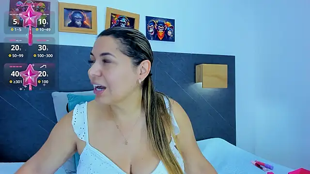 Andhrea Vale online show from March 18, 2026, 12:19 pm