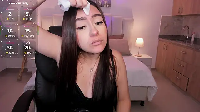 Snapshot of Maya_vexx chatting on January 10, 2026, 8:43 pm Maya vexx online show from January 10, 2026, 8:43 pm