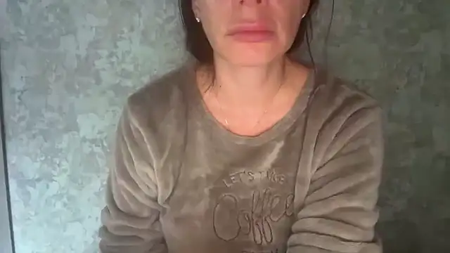 Angelinaa19 online show from February 14, 2026, 12:02 pm