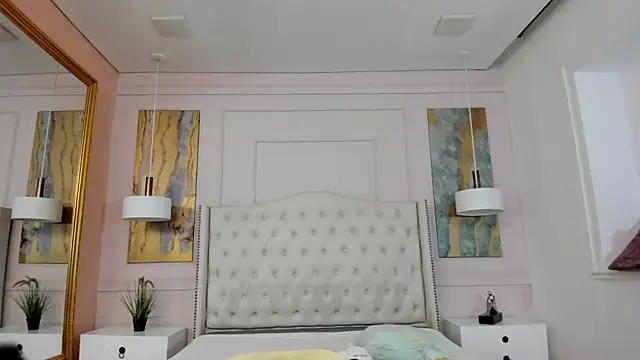 Snapshot of RosaliaMontero chatting on February 22, 2026, 4:57 am RosaliaMontero online show from February 22, 2026, 4:57 am