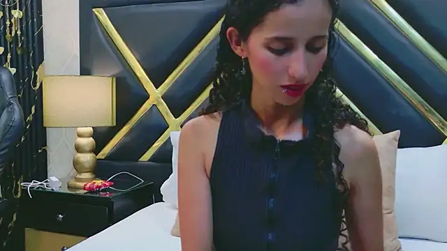 EimySanchez online show from April 1, 2026, 7:33 pm