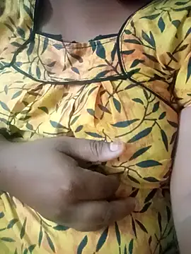 Snapshot of Rathi_telugu_couple chatting on December 14, 2025, 7:47 am Rathi telugu couple online show from December 14, 2025, 7:47 am