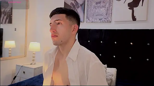 Un Sluttyy online show from March 21, 2026, 11:15 am