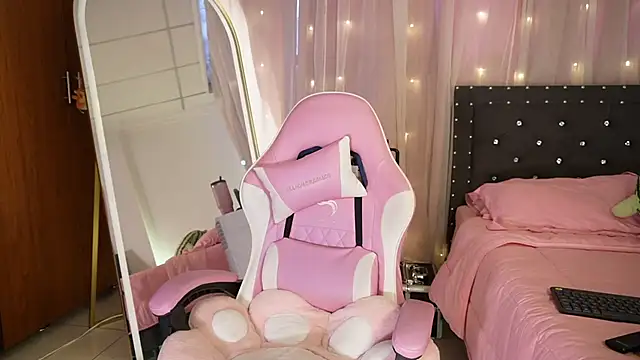 Missara  online show from March 21, 2026, 7:06 pm