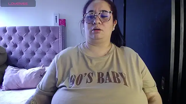 Snapshot of kattybbwbigboobs_ chatting on June 5, 2026, 6:02 pm kattybbwbigboobs online show from June 5, 2026, 6:02 pm