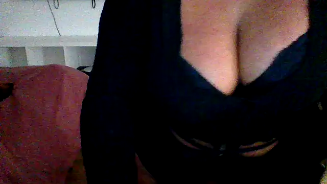 Snapshot of cleo094 chatting on November 23, 2025, 3:39 am cleo094 online show from November 23, 2025, 3:39 am