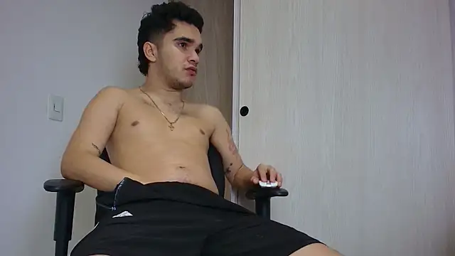 Snapshot of BrandoCraw chatting on December 14, 2025, 1:22 am BrandoCraw online show from December 14, 2025, 1:22 am