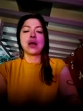 Snapshot of Chechi_miau chatting on November 12, 2025, 11:25 pm Chechi miau online show from November 12, 2025, 11:25 pm