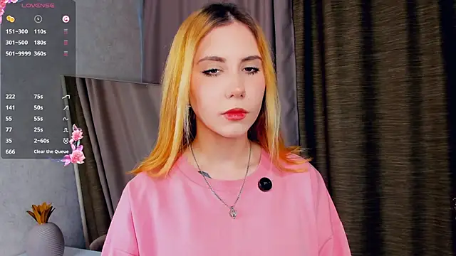 Snapshot of LilyMaiorano chatting on November 9, 2025, 5:39 am LilyMaiorano online show from November 9, 2025, 5:39 am